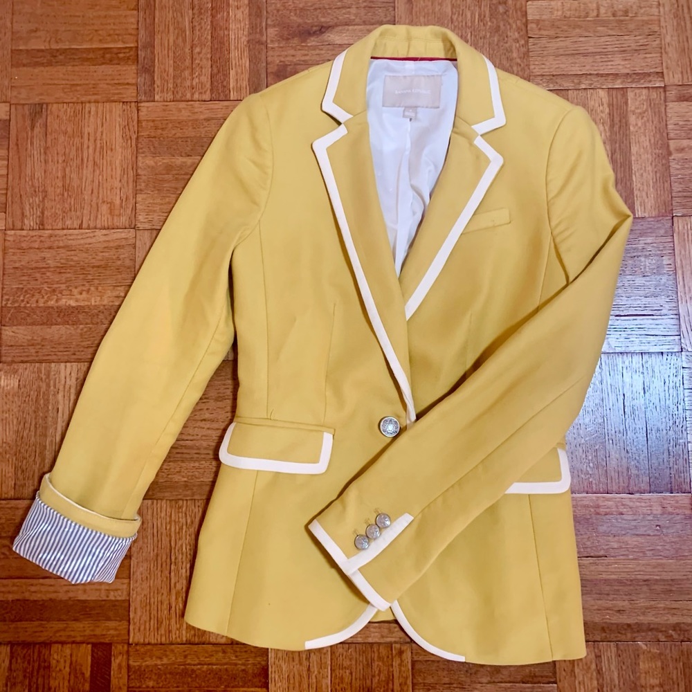 Classic Mustard Blazer. Banana Republic. Small.